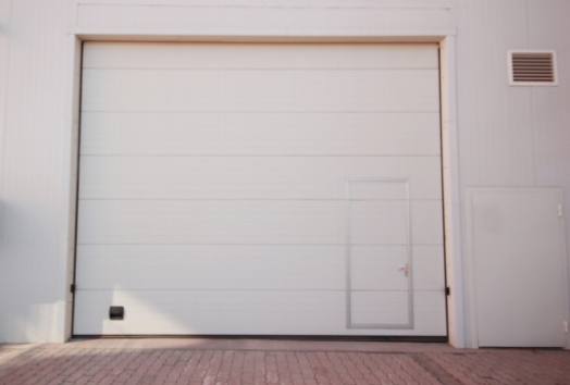Easy Garage Door Opener Repair Solutions You Can Do Yourself