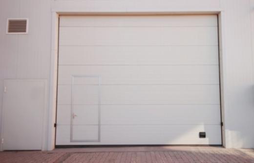 The Ultimate Guide to Choosing the Right Paint or Stain for Your Garage Door